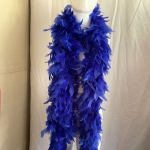 Blue feather boa